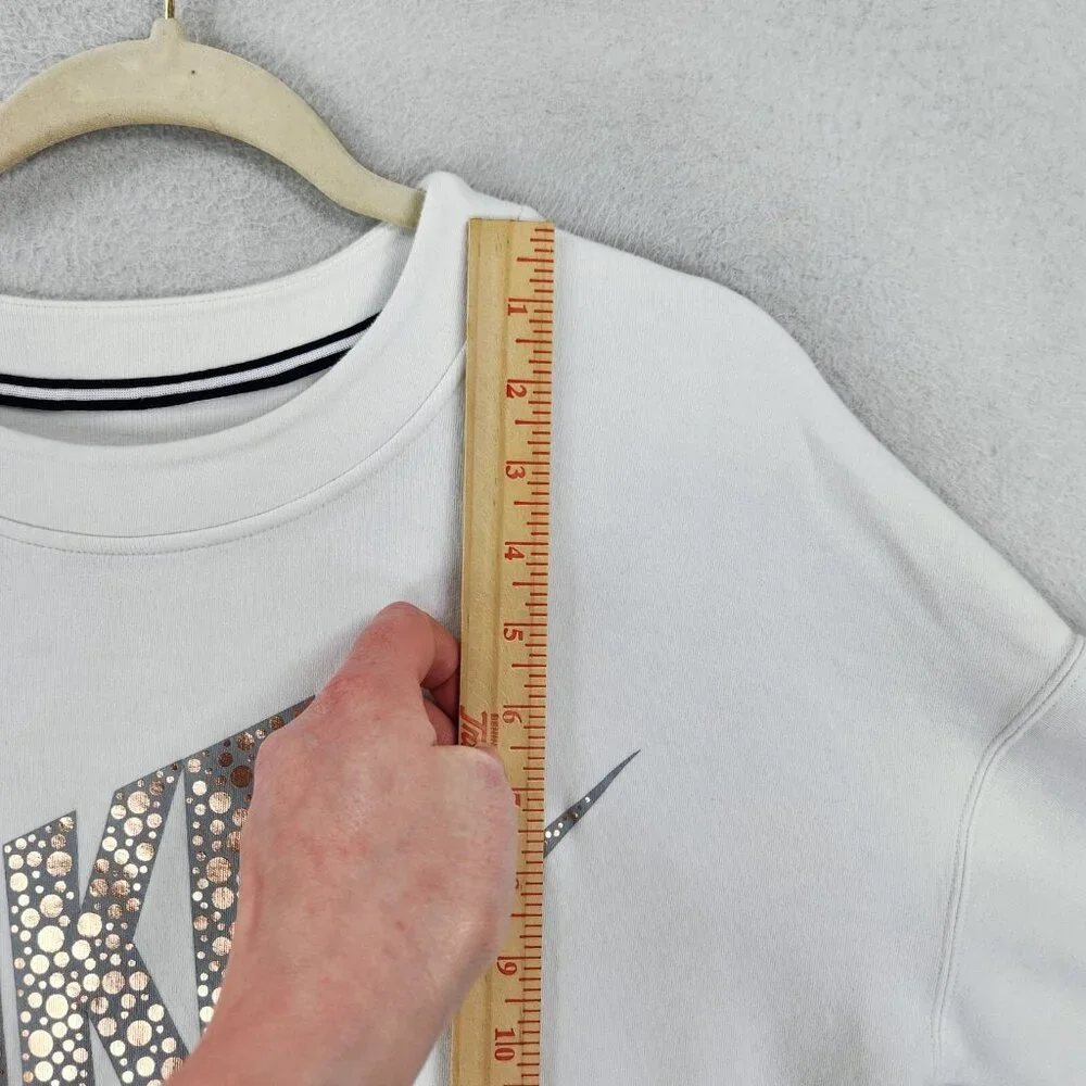 Nike Sweater Womens Small White Rally Metallic Crew Neck Sweatshirt Swoosh - Picture 4 of 12